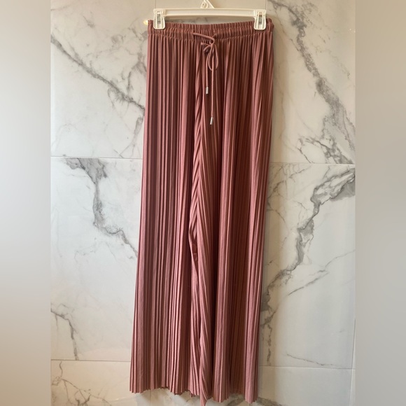 Long flowing light burgundy pants - Picture 1 of 1